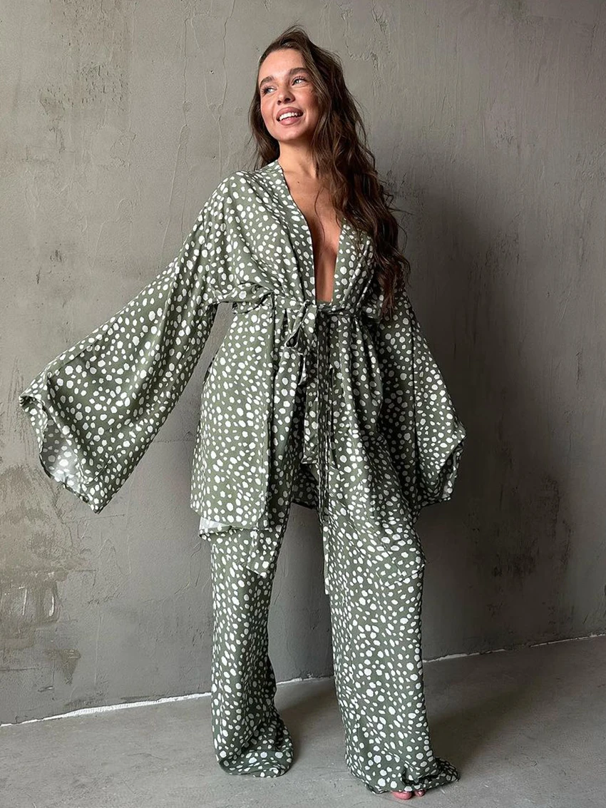 

Marthaqiqi Casual Printing Female Nightgowns Suit V-Neck Sleepwear Long Sleeve Nightie Lace Up Pajama Pants Casual Nightwear Set