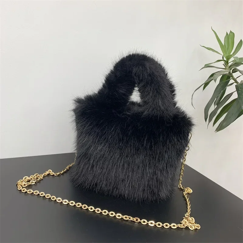 Chic Plush Chain Shoulder Bag - Women's Luxury Faux Fur Tote