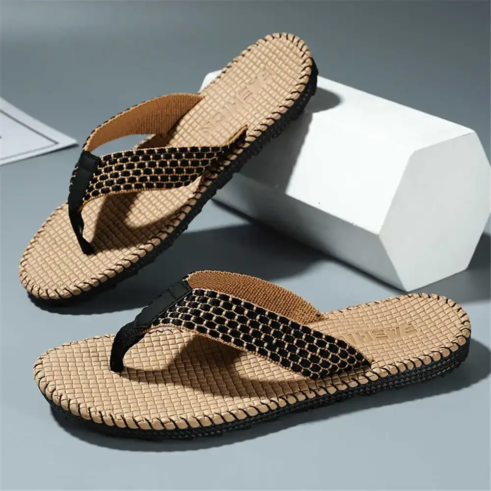 

Number 43 Black Mans Minimalist Flip Flops Slippers House Sandals Shoes Sneakers Models Sport Kit High Fashion Shows Runing