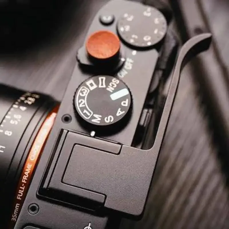 新品 SONY ソニーRX1/RX1R/RX1R2用 ハンドグリップ 楽天市場】SONY RX1R2 RII RX1 RX1 R 専用 ハンドグリップメタル