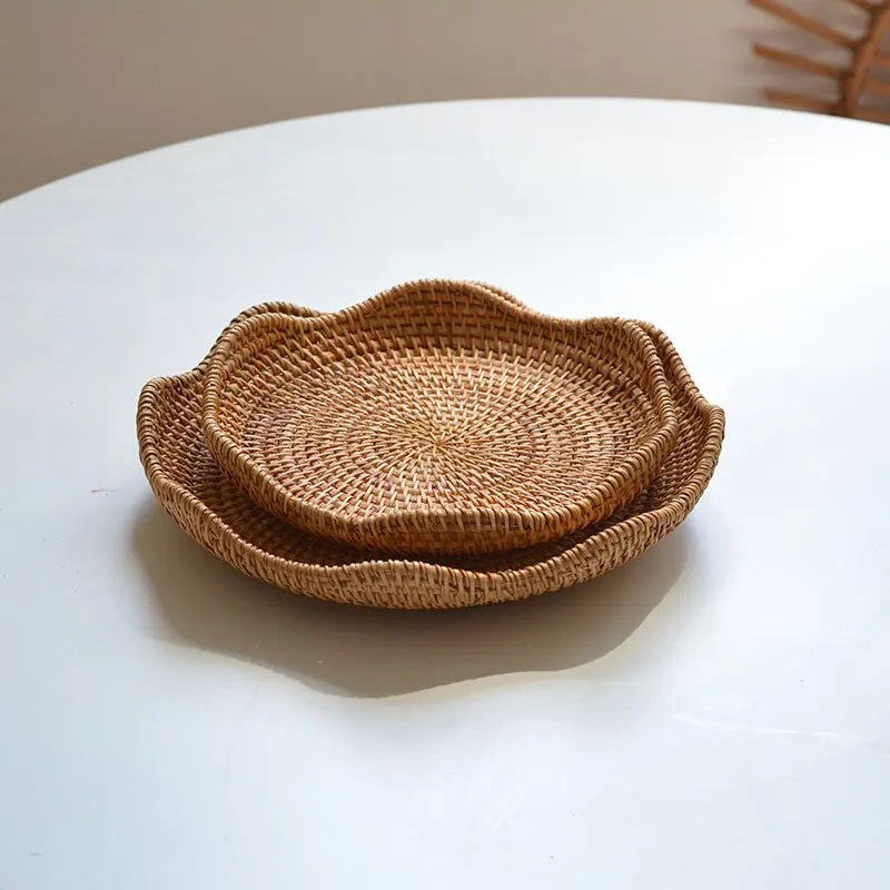 Handwoven Rattan Storage Basket Fruit Picnic Basket Cake Wicker Tray Food Bread Plate Snack Box Sundries Container Kitchen Decor 4