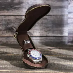 Chic Vintage Leather Portable Watch Roll with Zipper Closure (Coffee)