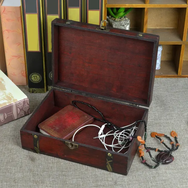 보물을 간직하기에 이상적인 복고풍의 나무 상자