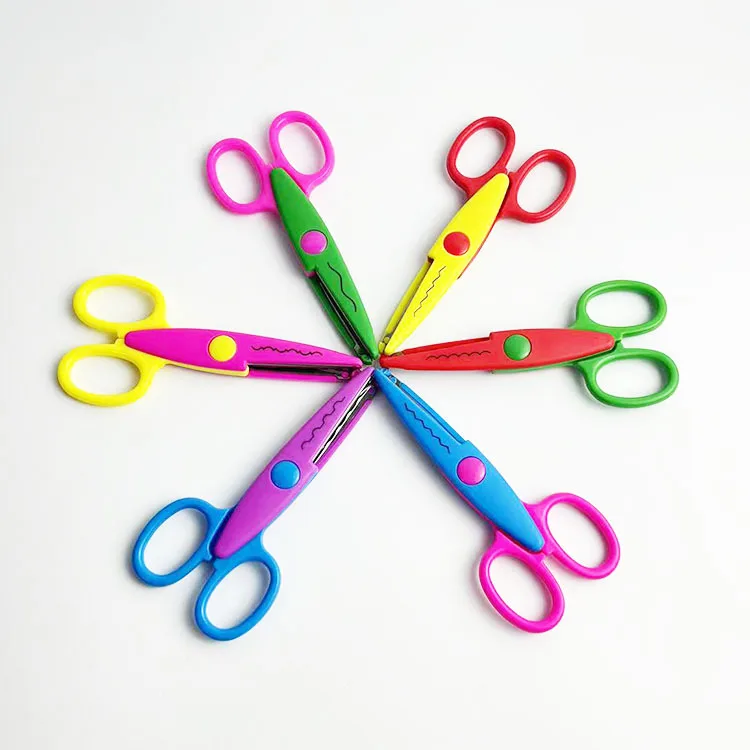 

6Pcs/Set Children Kids Paper Craft Scissors 6 Cutting Patterns Curved Edges DIY Decorative Scissor For Scrapbook Album Photos