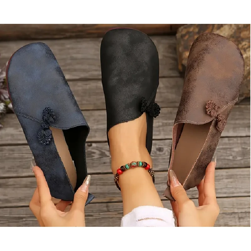 أحذية نسائية مسطحة على الطراز الأوروبي والأمريكي لعام 2026 - أحذية كاجوال مريحة بمقدمة مستديرة وقصة ضحلة، مناسبة للتنقل اليومي، متوفرة بمقاسات كبيرة