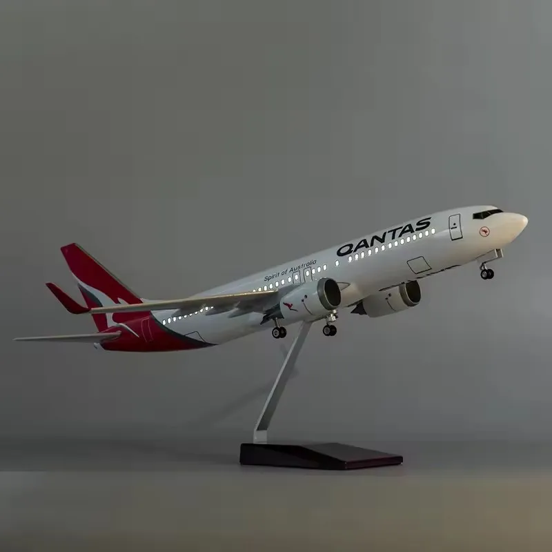 مجسم طائرة كانتاس B737 الجديدة