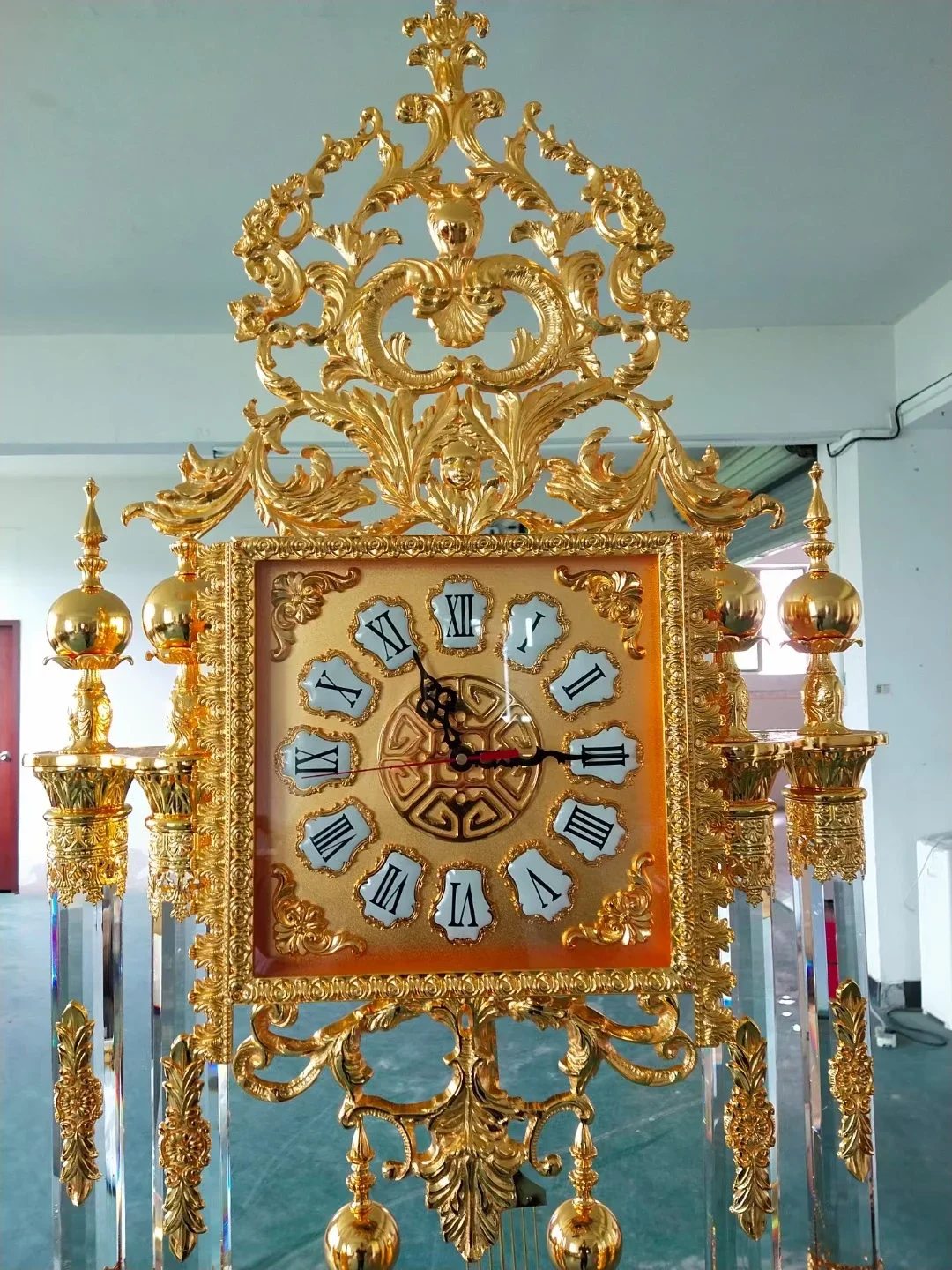 Living room European style villa vertical living room floor clock Light luxury European crystal floor clock
