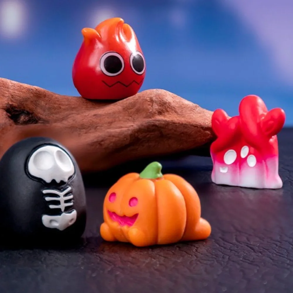 Ghost Mini Pumpkin Resin Doll Bat Black Cat Hallowmas Doll House Accessories Skull Props Halloween Ghost Miniatures Doll House