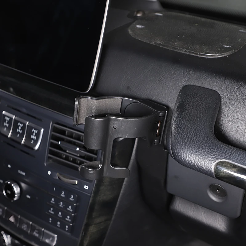 Автомобильный держатель для стакана Mercedes Benz G Class W463 2007-2018 (art.: 3920bfa208c45) - 3920bfa208c45