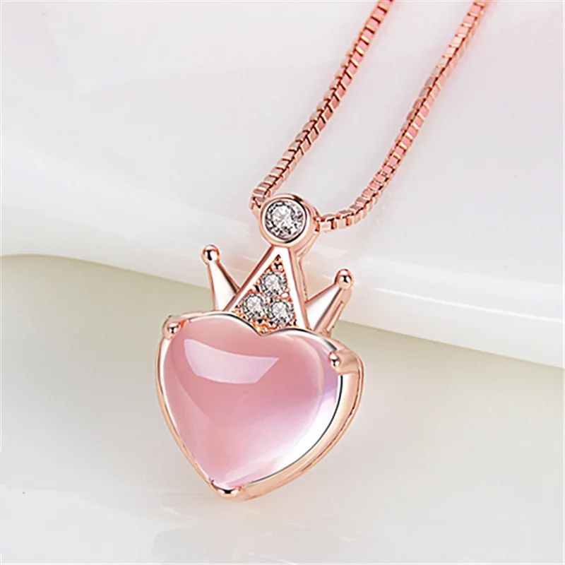 

China Natural Jade Pink Hand Carved Love Pendant Fashion Boutique Jewelry Pink Agate Necklace Popular Gift