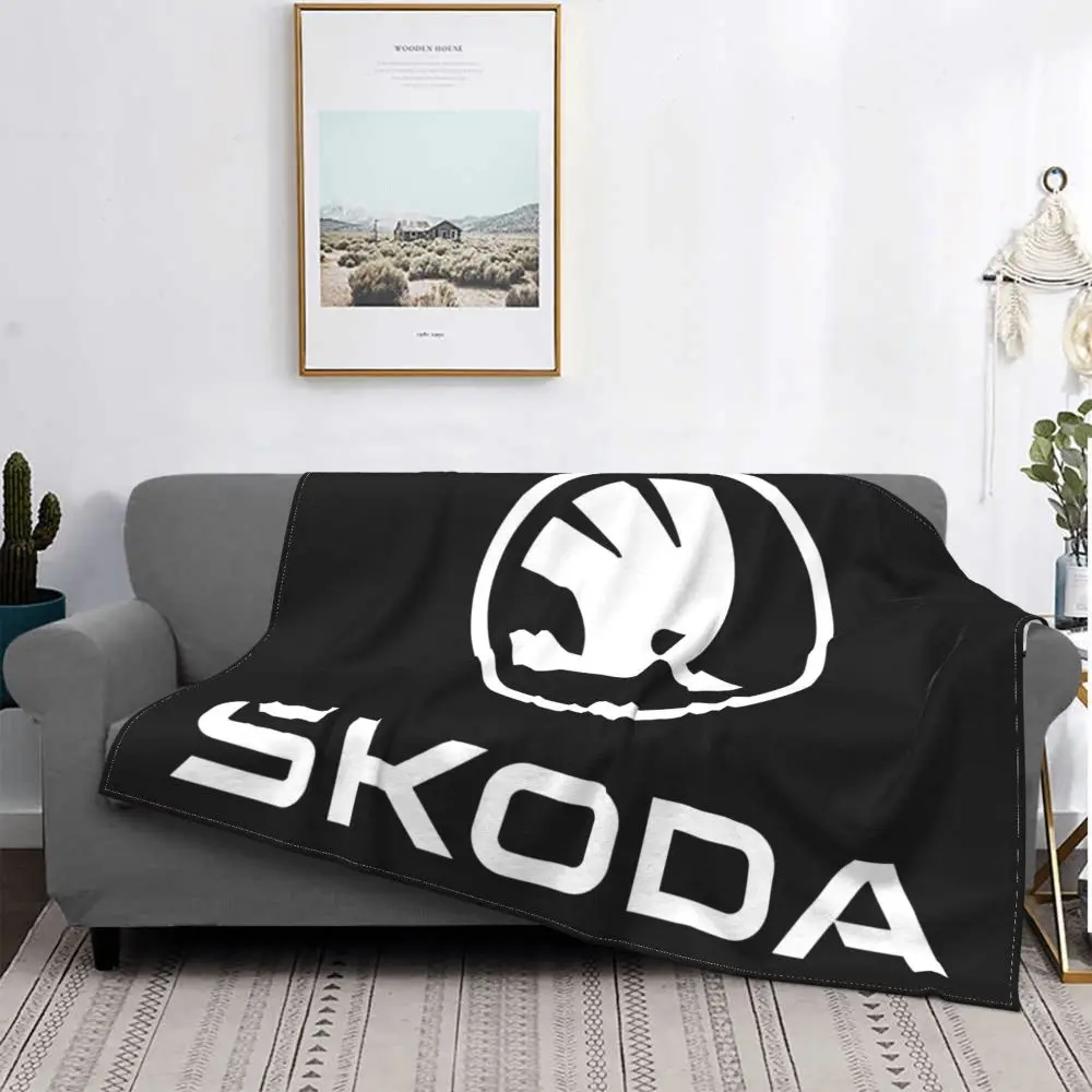 SKODA �Ż� ��� �� ������, �ſ� �ε巯�� �� �ǳ� �߿� ���, �Ž� ħ�� �����