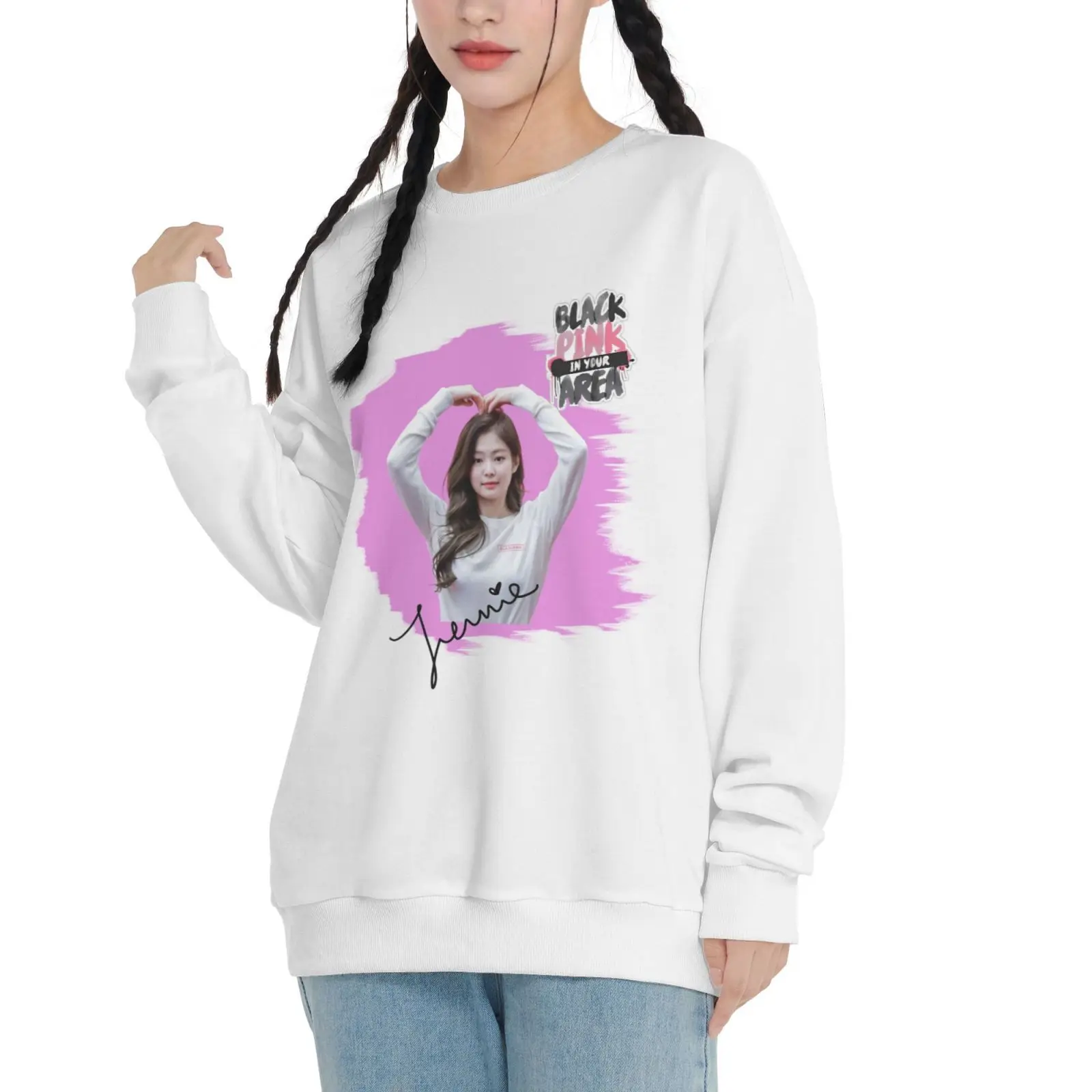 

Jenny Kim's sweater is black Pink Hoodies Campus Fashion Matching