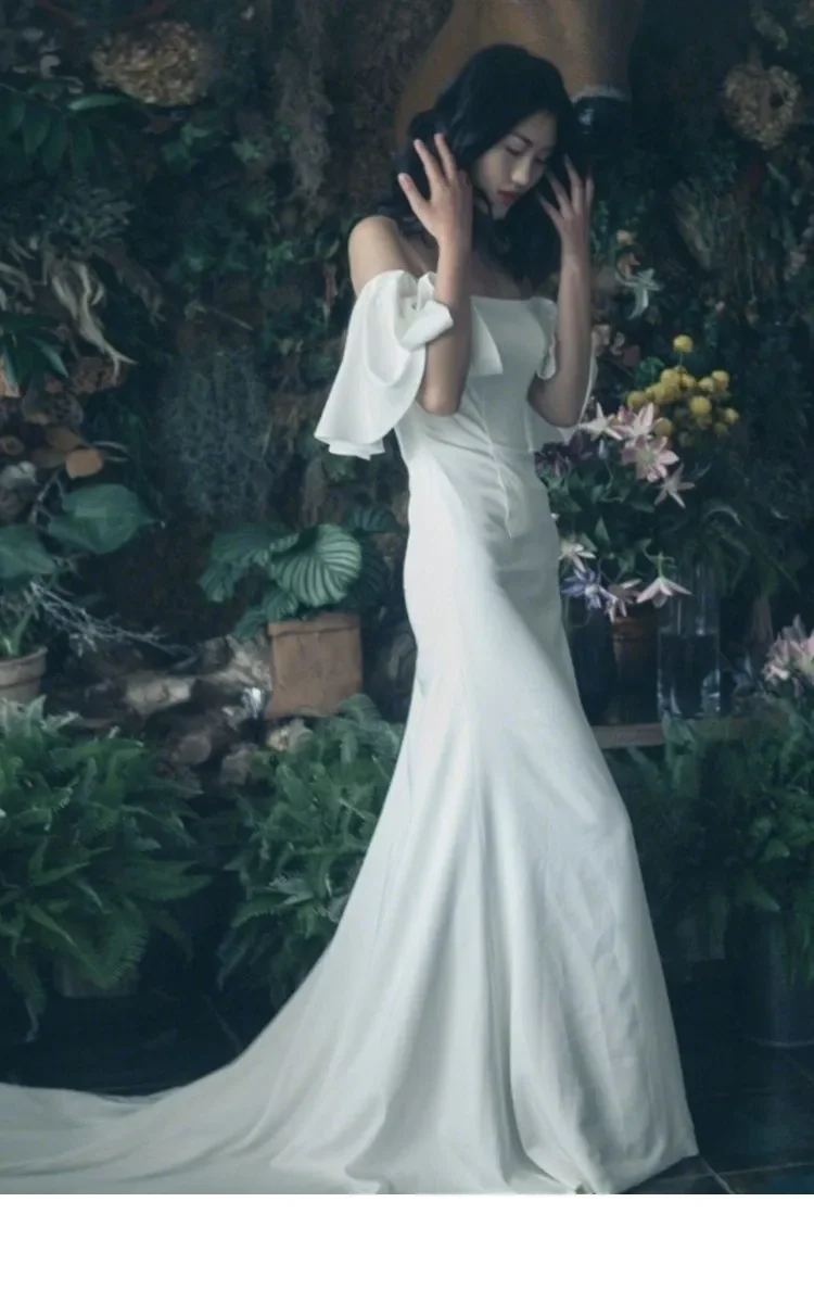 2024-simple-style-elegant-minimalist-off-shoulder-mori-bride-wedding-fishtail-french-hepburn-brigade-wedding-dress-gown