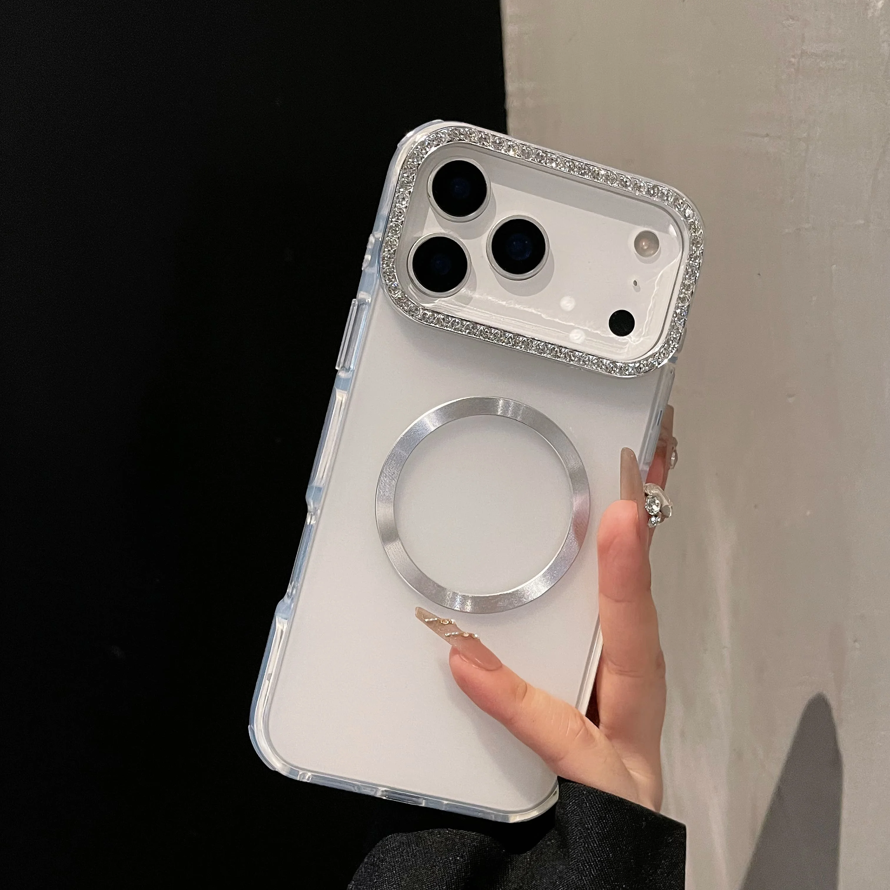 Luxury Sparkling Diamond Decorative Magnetic Phone Case with Shock Bumper Cover