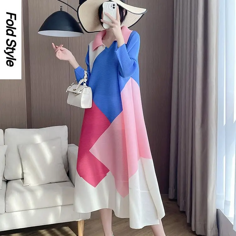 

Miyake Folded Spring and Autumn Season New Printed Mid Length Dress with Contrasting Collar and Large Swing Skirt