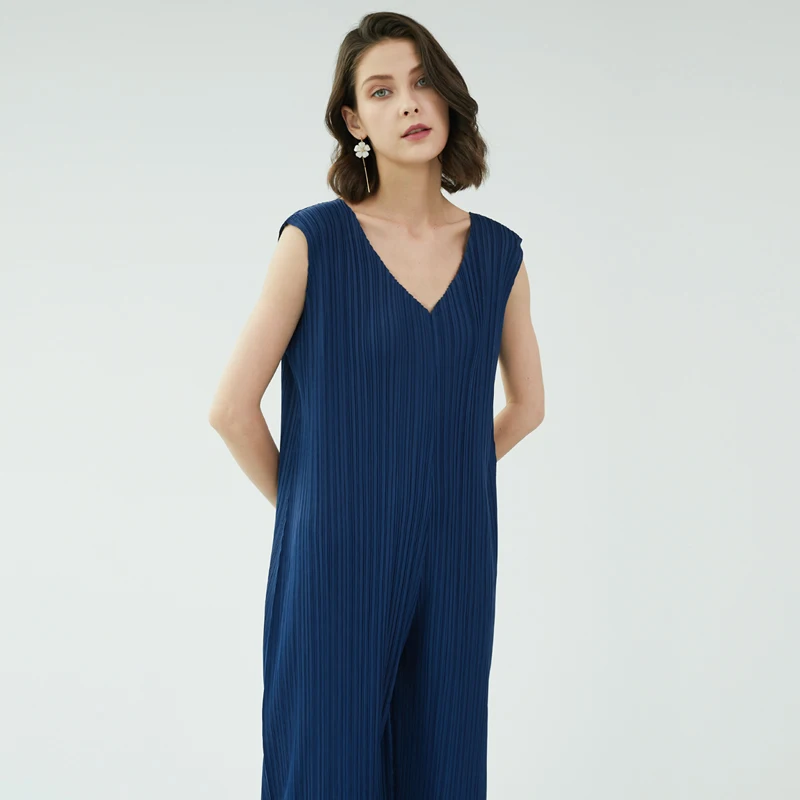Miyake Pleated Large Size Casual Loose V-neck Sleeveless Black Women Jumpsuit Bell Bottom Loose Dress