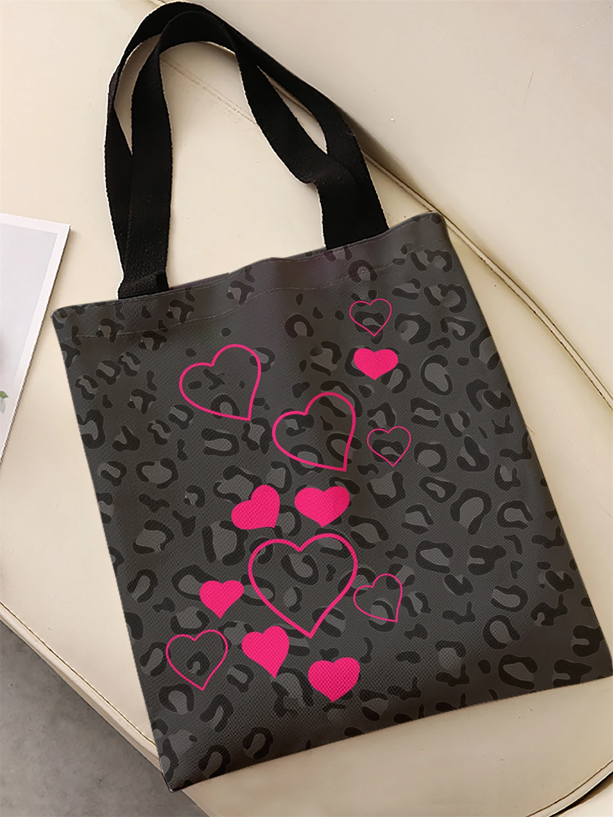 Love pattern printed casual handbag, reusable fashionable backpack, multifunctional handbag, canvas shopping bag