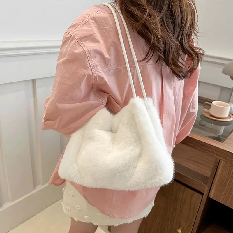 New Plush Bag Women's Plush Bag Versatile Plush Crossbody Fashion Korean Edition Single Casual Shoulder Tote Bag