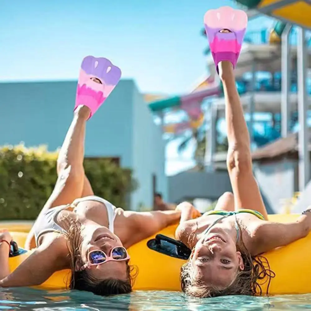 Pinne da nuoto per bambini con custodia pinne da immersione in Silicone elastico Super morbido pinne da nuoto per snorkeling corte pinne per bambini  18
