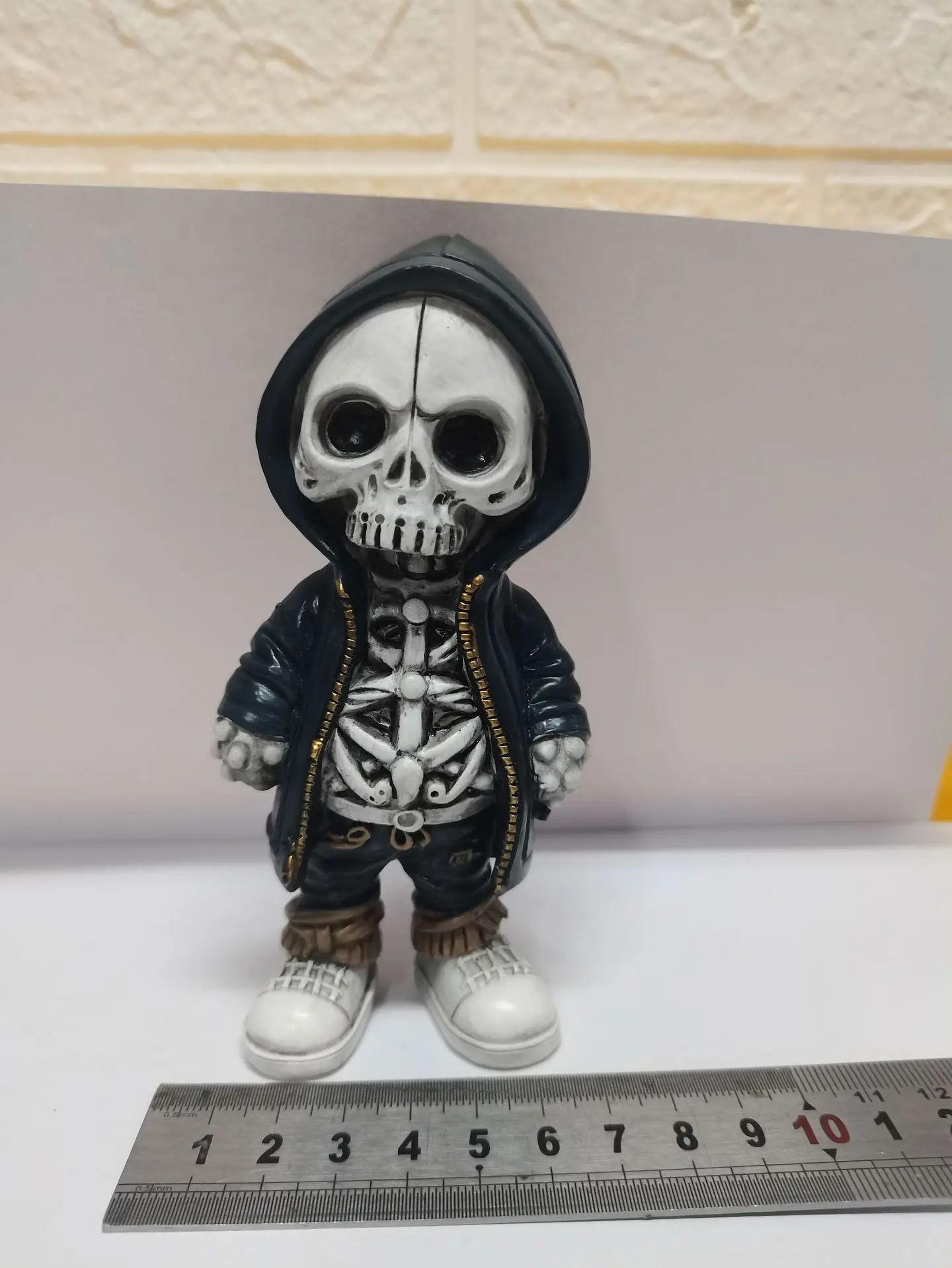 Resin Cool Skeleton Figures Halloween Skeleton Figurine Skull Horrible  Ornaments Car Instrument Panel Desk Decoration