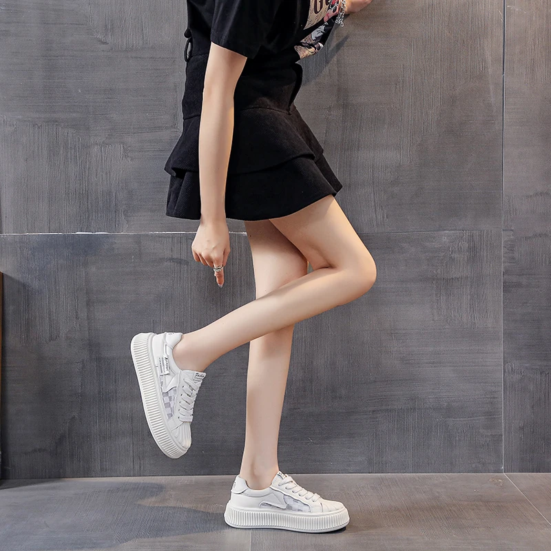 Women's Running Shoes Summer Mesh Lace Up Sports Shoes Board Shoes White Sports Shoes Female Student Shoes Size 35-40