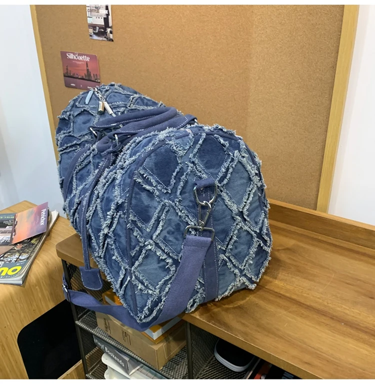 Denim-Reisetasche, modische Reisetasche, Unisex-Umhängetasche, lässige Sporttasche mit einzigartigem, zerrissenem Design, großes Fassungsvermögen, vielseitige Nutzung – Detail 16