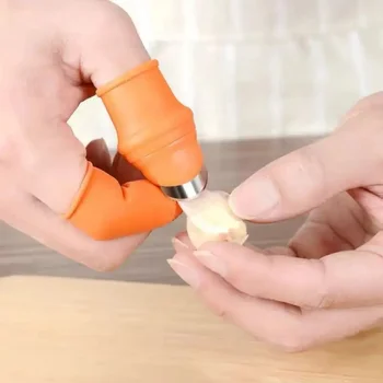 Thumb Knife Set with Finger Cots, for Peeling Garlic, Hulling Strawberries, Picking Peppercorns & Vegetables (6 Pcs) 1