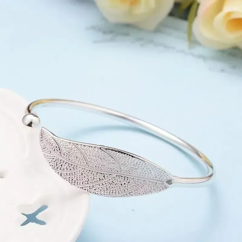 Bracciale Donna In Argento Sterling 925 Aperto A Forma Di Foglia E Piuma - Gioiello Elegante E Ipoallergenico, Regalo Per Fidanzate E Amiche
