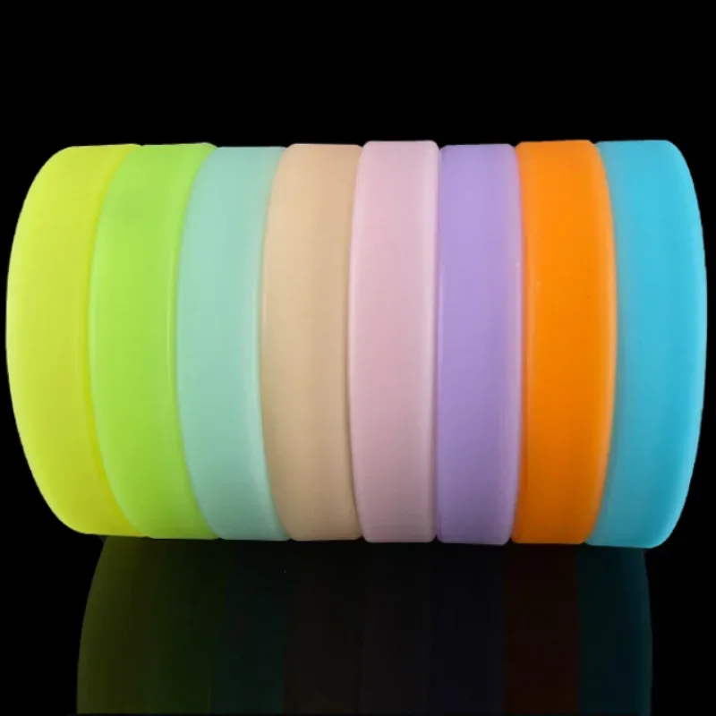 Paw Patrols Wristband Debossed Silicone Luminous Wristbands Promotional Bracelet Hand Bands Party Supplies Gift children toys glow in the dark bracelet birthday party decorations