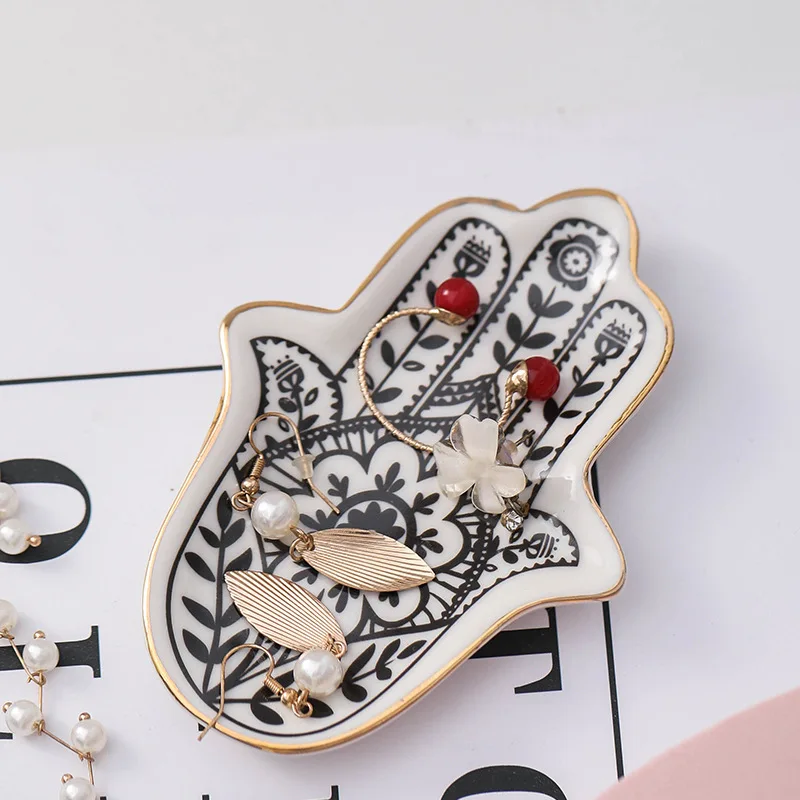 

Nordic Golden Cactus Jewelry Dish Creative Palm Ceramic Dessert Plate Lipstick Jewelry Storage Tray Home Bedroom Decoration