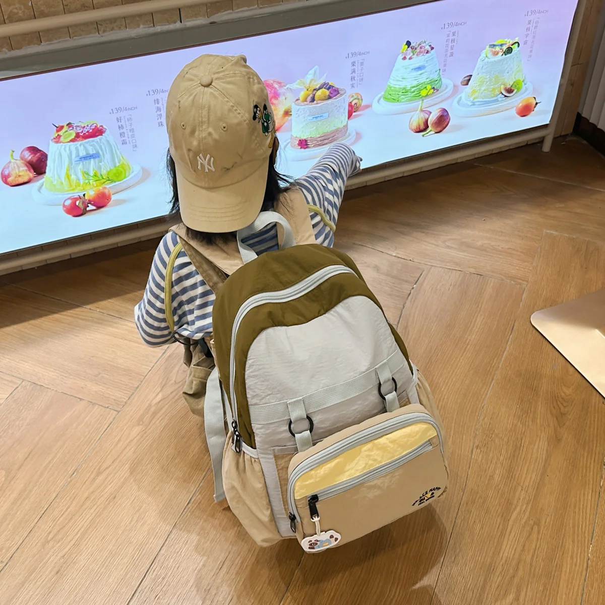 Large-Capacity Schoolbags for High School Students and College Students, Women's Commuter Computer Backpacks, Men's Casual Travel Backpacks with Shoulder Bags