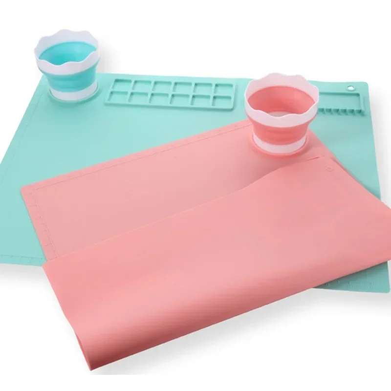 1PCS Silicone Painting Pad Brush Holder Crafts Silicone Pad Multifunctional Silicone Art Painting Art Clay Graffiti Mat Washable 2