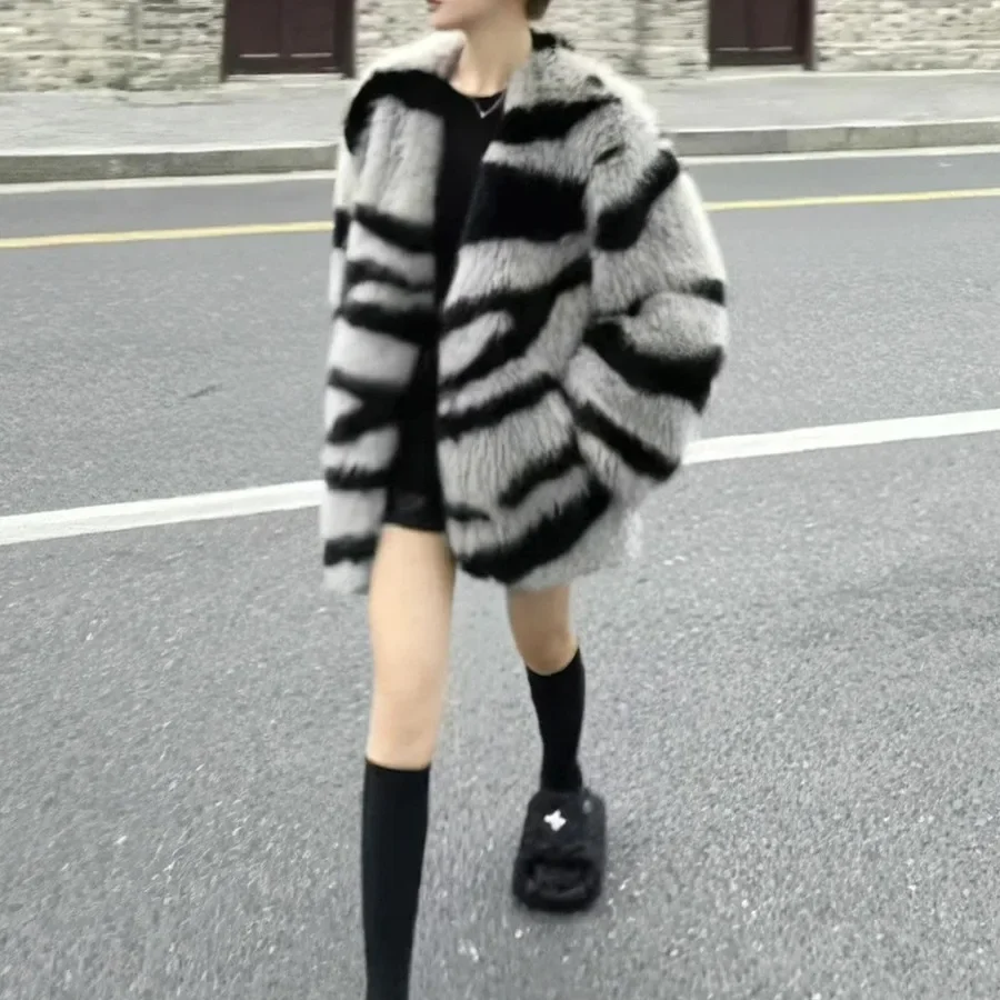 

Zebra Pattern Fur Retro Fur Coat Women's Autumn and Winter 2024 Niche Loose Design High-end Cardigan Top