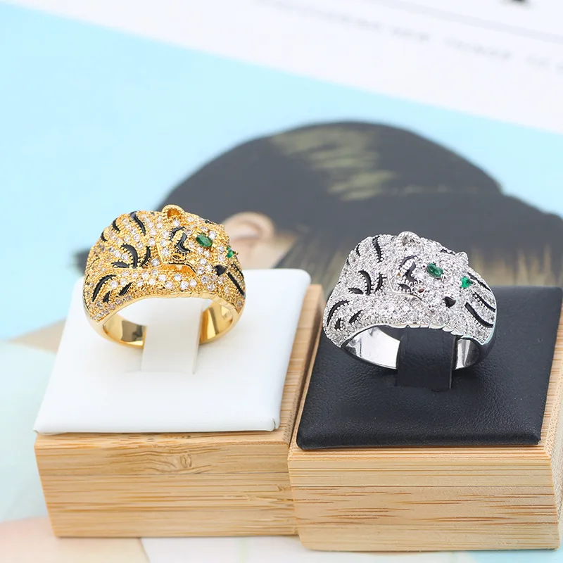 أوروبا أمريكا الاسلوب المناسب النساء سيدة مطلي الذ...