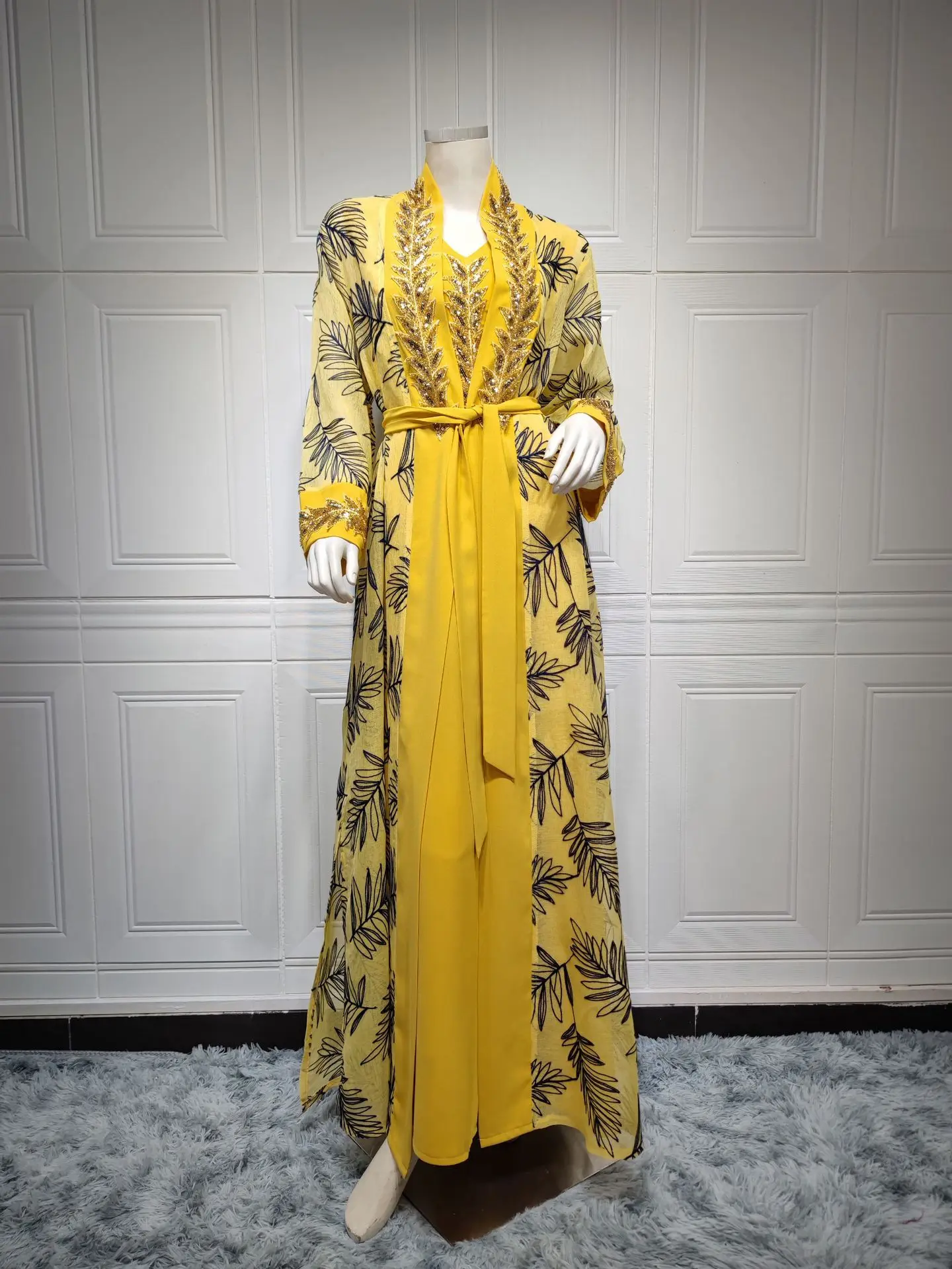 2 Piece Suit Embroidery Guipure Lace V-Neck Full Sleeve Elegant Casual Belted Clothing for Islamic Gulf Women Muslim Dress Set