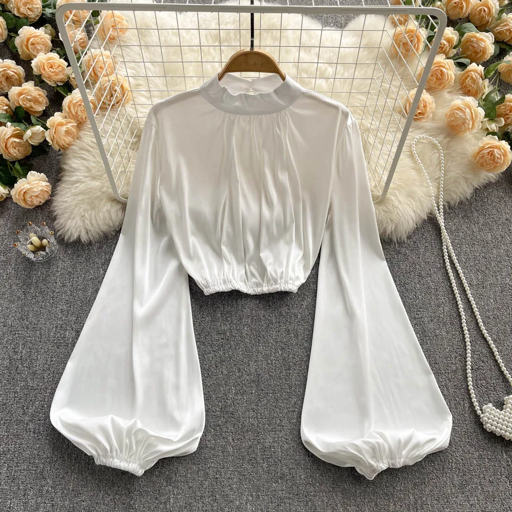 

2022 New Ladies Style Stand Collar Shirt Women's Heart Machine Wrinkle Slim Fit Short Bubble Sleeve Top Women's Spring