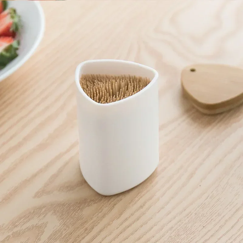 Portable Bamboo Toothpick Holder Pocket Toothpick Storage Dispenser Bucket New Home Table Decor Toothpick Container Box with Lid 5