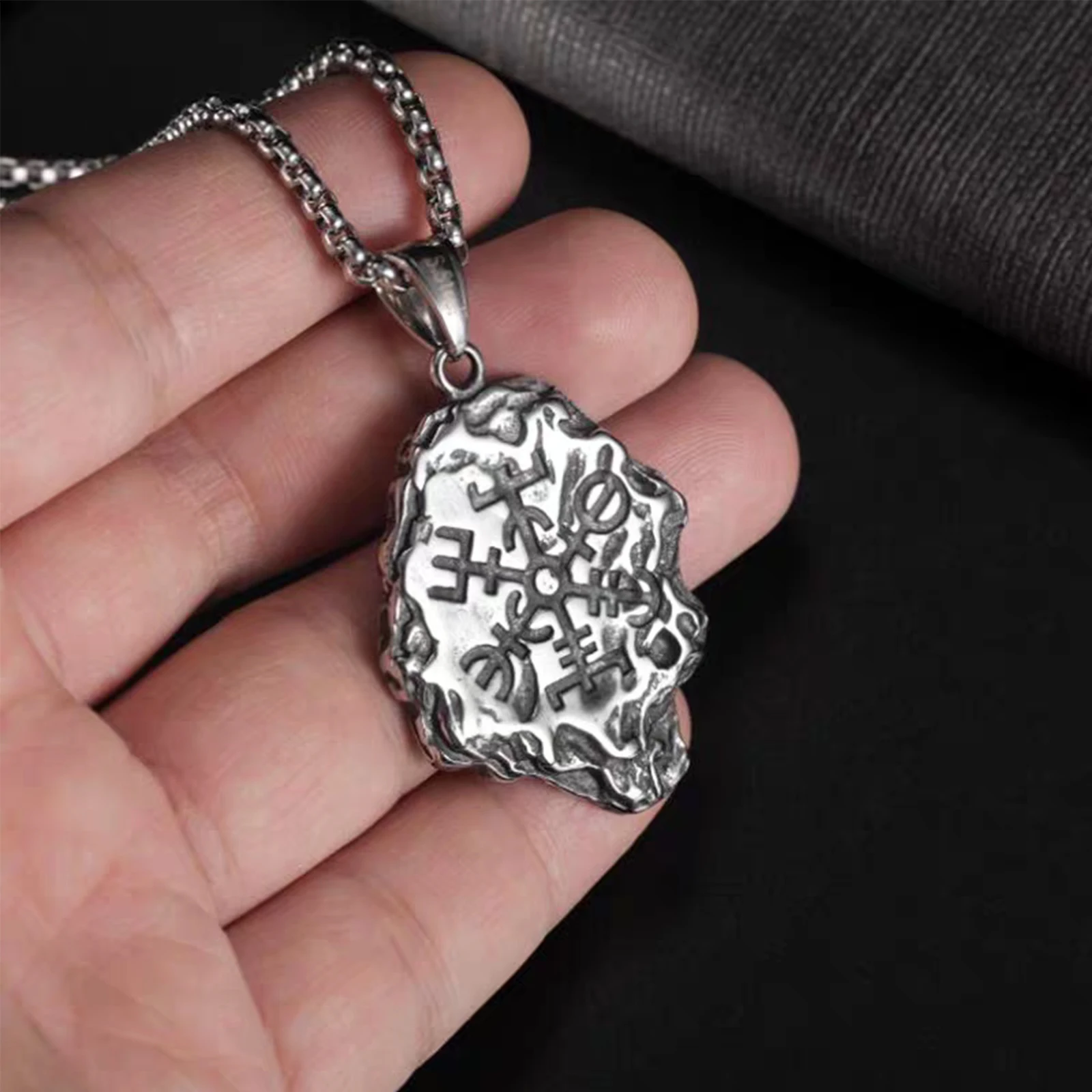 FANDAO-Unisex Vintage Nordic Viking Compass Valknut Symbol Stainless Steel Pendant Necklace