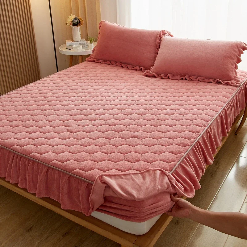 

Luxury Thicken Short Plush Quilted Mattress Cover Single Queen Size Good Soft Velvet Quilting Bed Cover Not Included Pillowcase