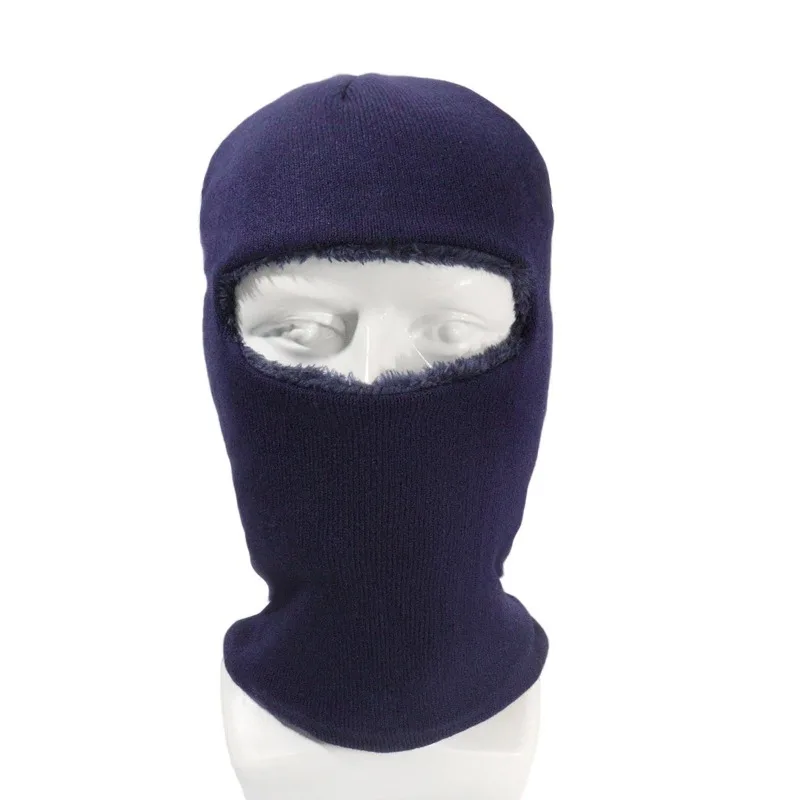 Рисунок 4 - Модные ветрозащитные шапочки и шапочки