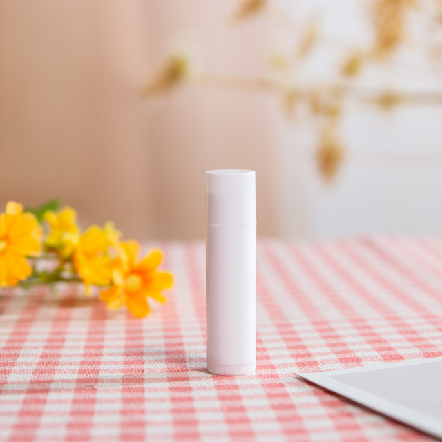 Pcs/lot 5g 5ml Refillable Lipstick Tube Lip Balm Containers Empty Cosmetic Containers Lotion Container Clear Travel Bottle