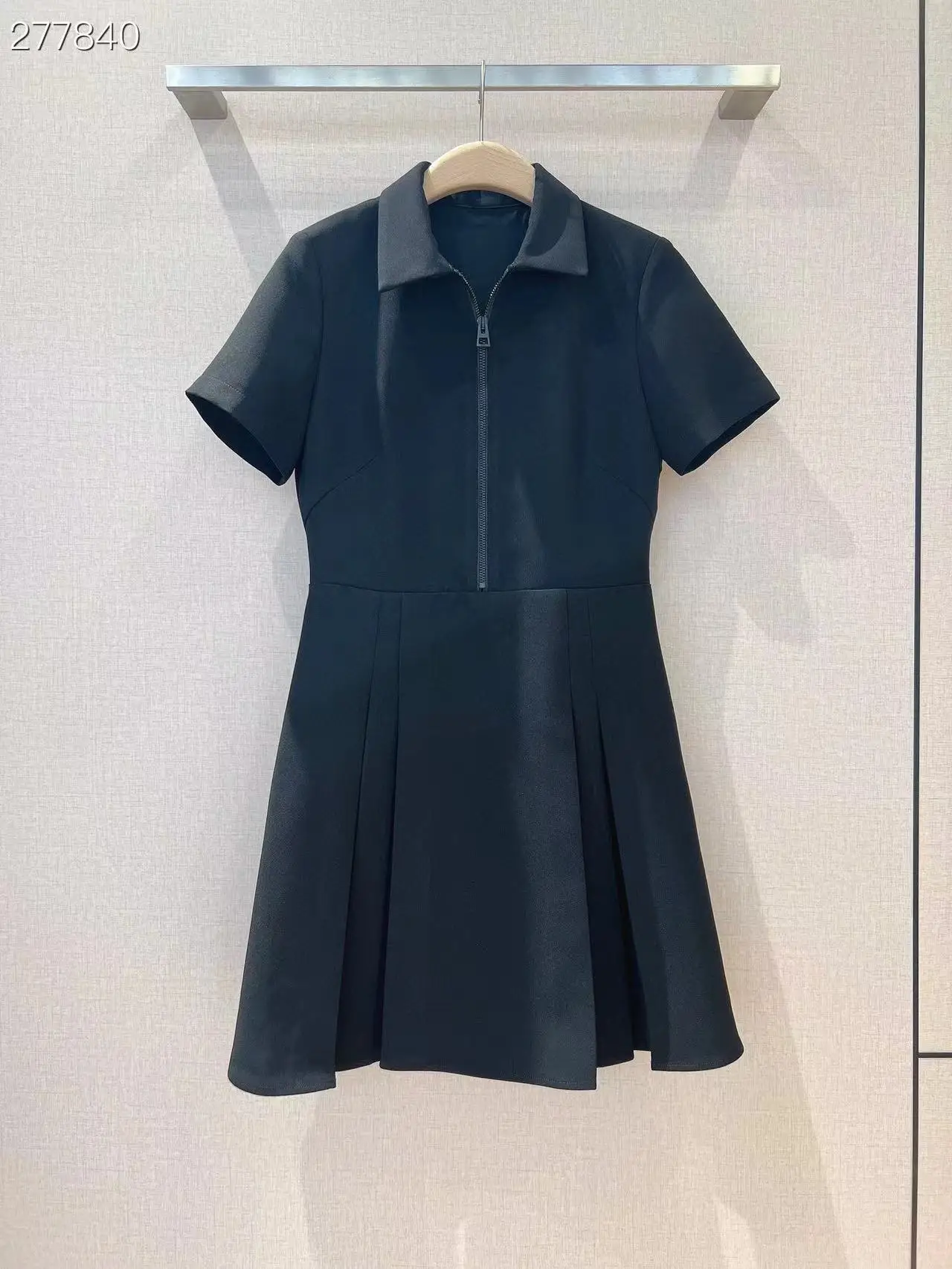

Fyion Runway Fashion 2022 Summer Vintage Mini Dress Women Short Sleeve Black Hot Sale Pleated Dresses