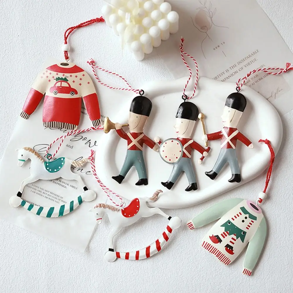 Description Picture 2 of itemRed&White Christmas Hanging Pendants Nordic Star Heart Drop Ornaments Double-sides Painted Photo Prop Embellishment Festival