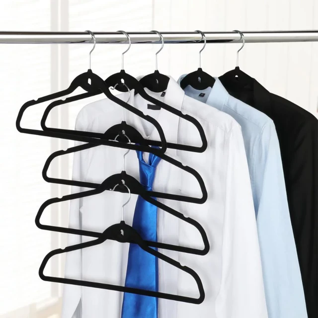 Easyfashion Non Slip Velvet Clothing Hangers, 100 Pack, Black