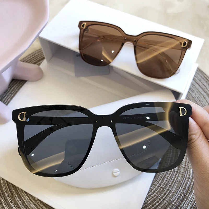 

Vintage Square Sunglasses Women D decoration Classic Oversized Sunglasses Men Retro Black Luxury Sun Glasses Goggle Oculos UV400