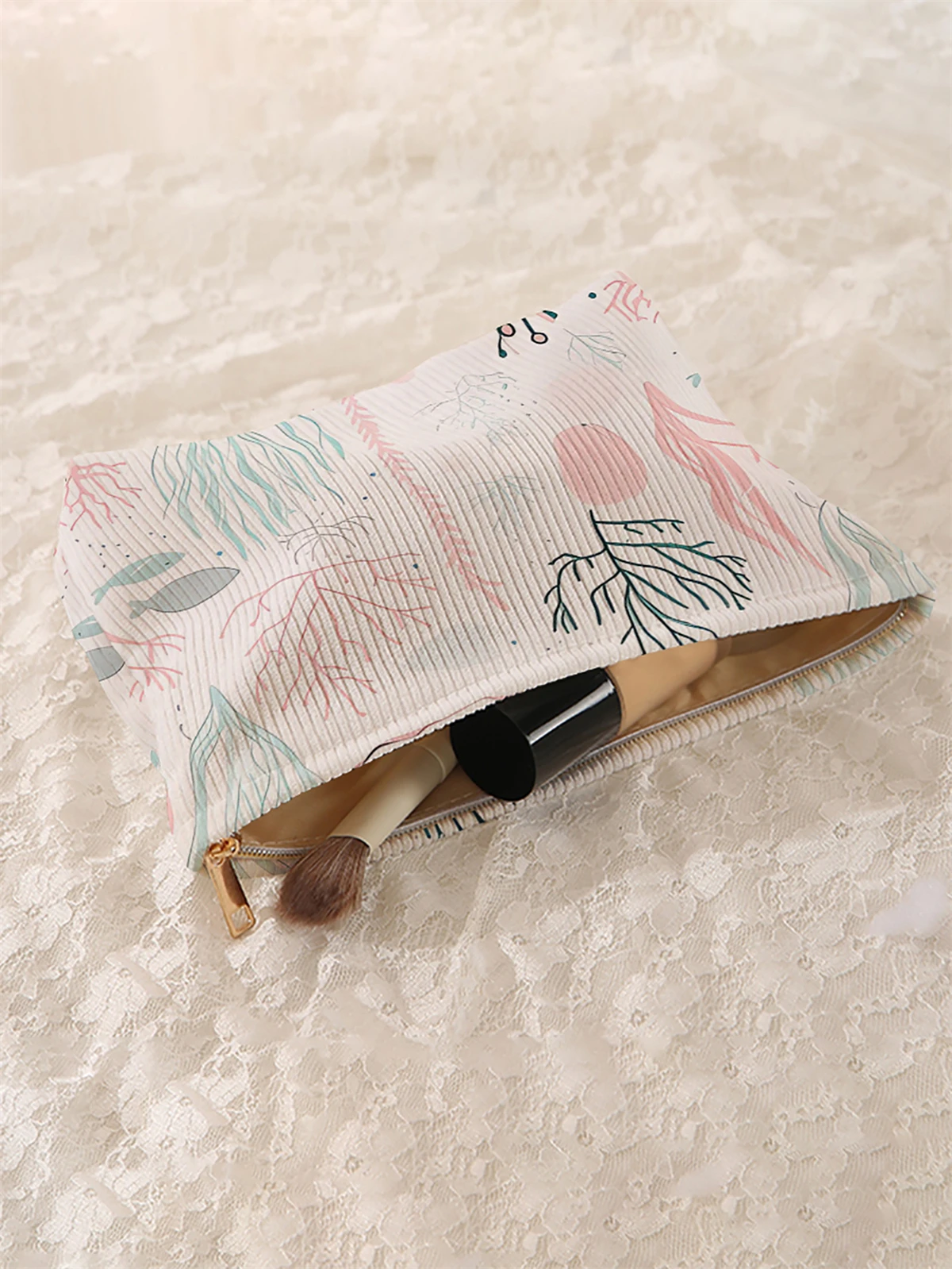1 coral patterned corduroy makeup bag, lightweight zipper makeup storage box, multifunctional bag with lining