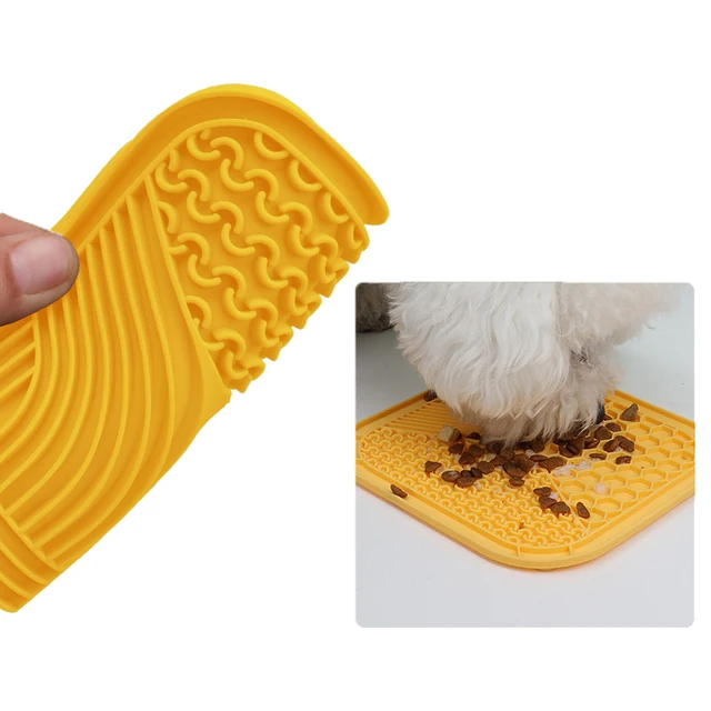 Licking Mat Slow Feeder for Dogs and Cats, Premium Lick Pad with Suction Cup Dog Licking Mat Slow Eating Anti-choking Mat 5