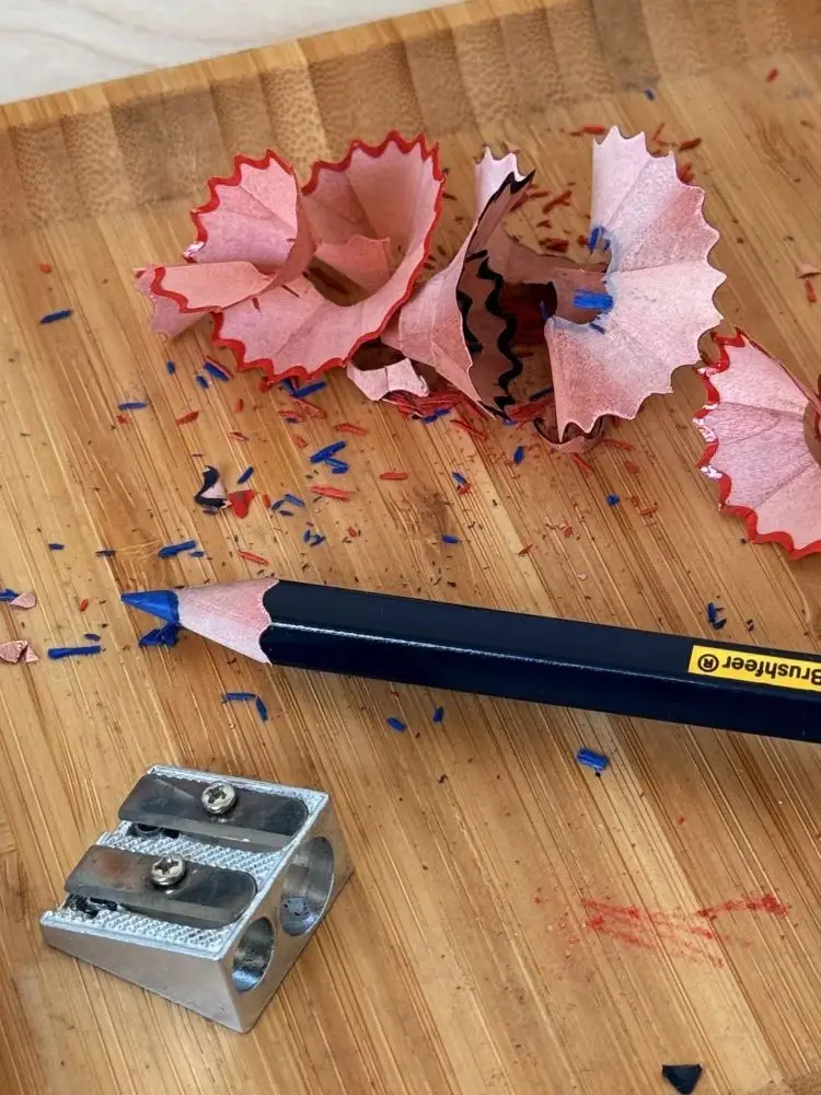 Ergonomic Dual-Colored Carpenter Pencils - Durable Wood Construction Marking Tools
