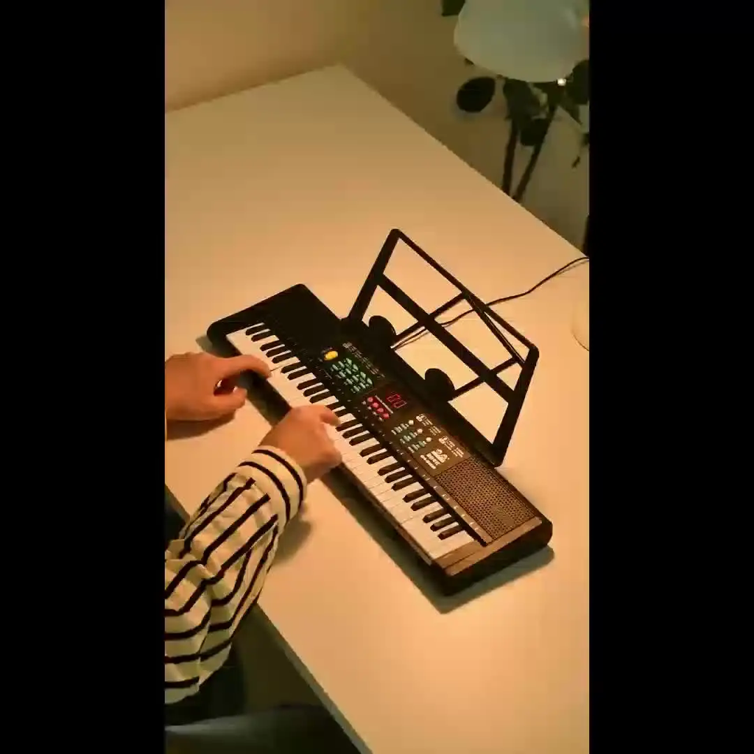61鍵 シンセサイザーミニピアノ 子供用 電子オルガン