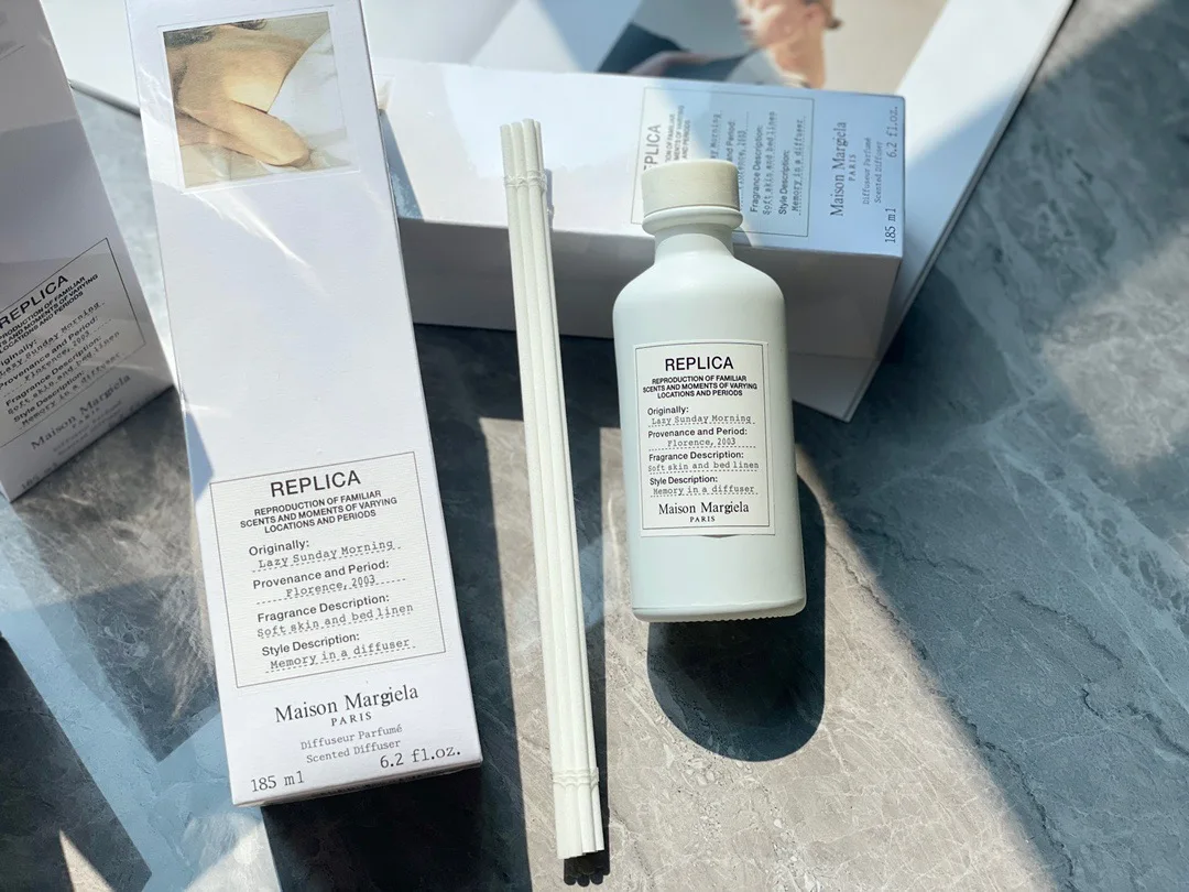 Description Picture 5 of itemChristmas Present Reed Fragrance Diffuser Lazy Sunday Morning Essential Aromatherapy Refill Rattan Sticks Diffuser Home Decor